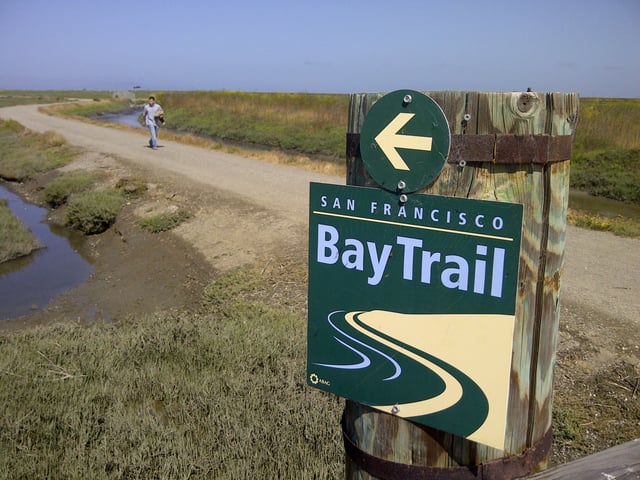 San_Francisco_Bay_Trail_in_Hayward_Regional_Shoreline.jpg