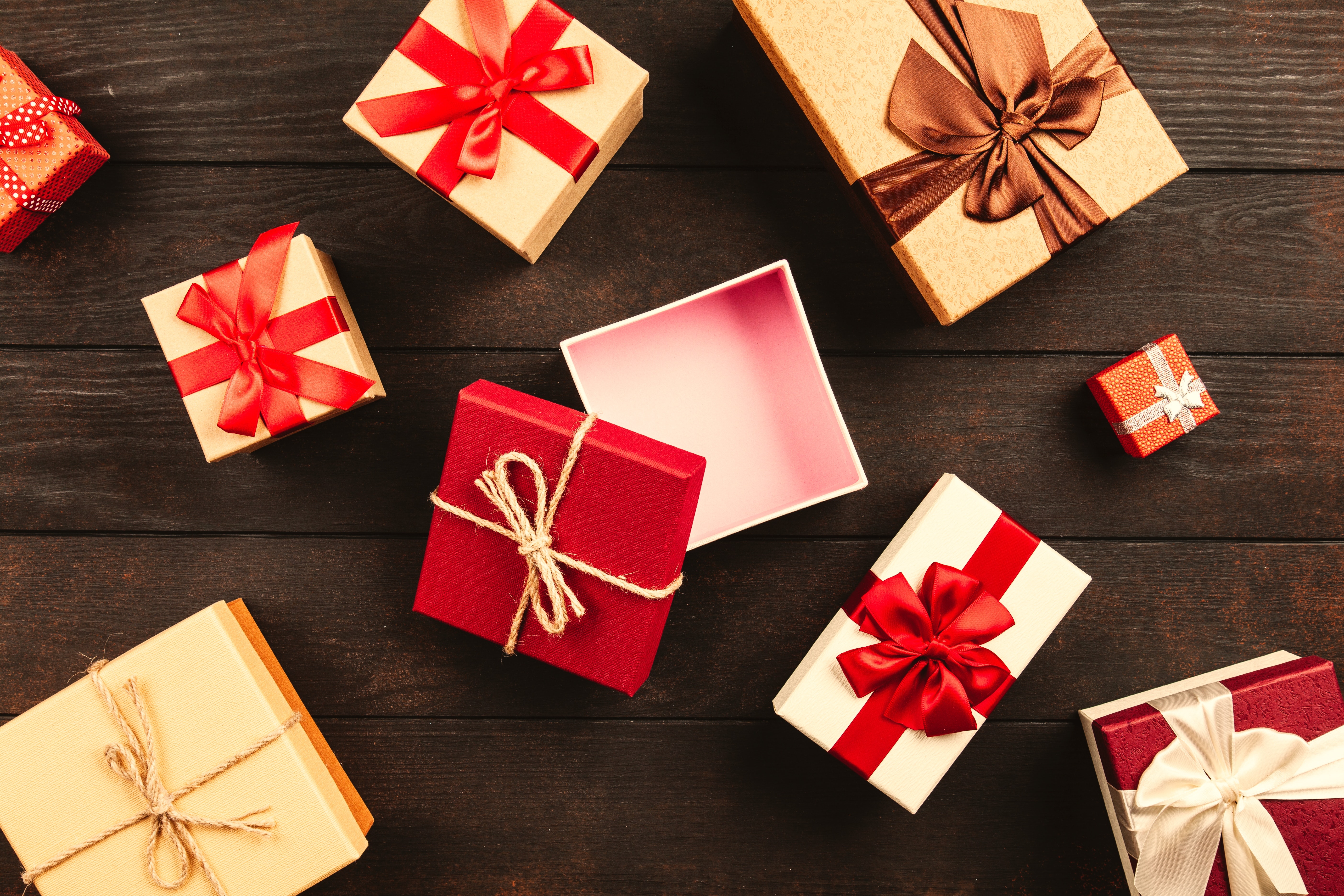 5 Festive Gift Ideas for Under $5